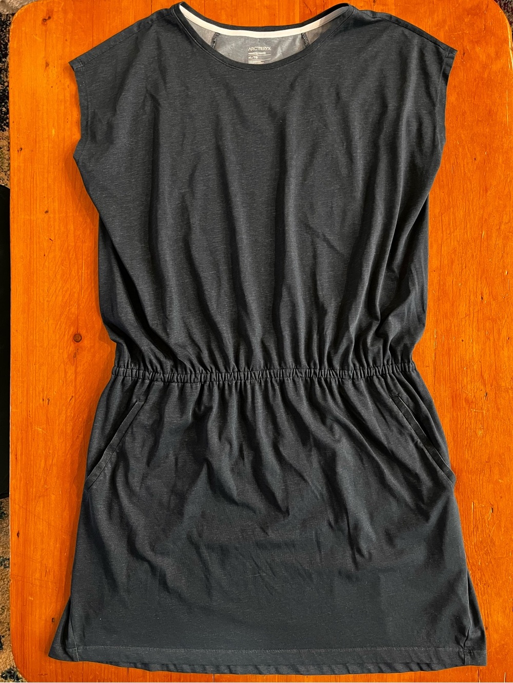 Arc’teryx Ardena Lightweight Dress Doleman Sleeve Pockets Cotton/Poly Gorpcore